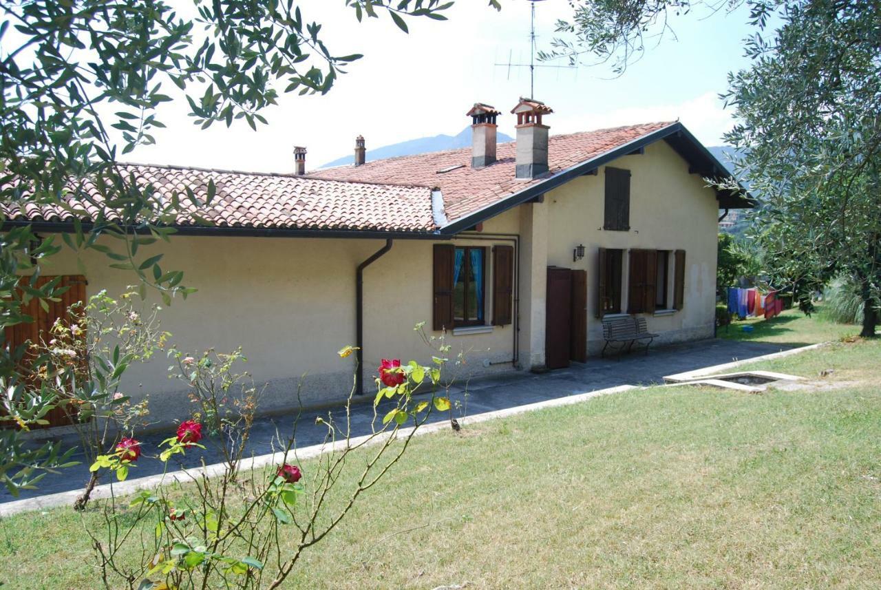 Agriturismo Cascina Bissiniga Salo Exterior photo