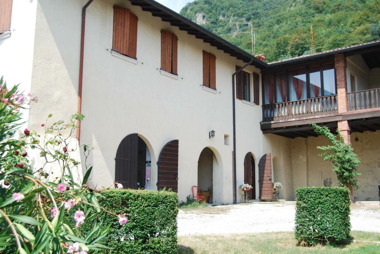 Agriturismo Cascina Bissiniga Salo Exterior photo